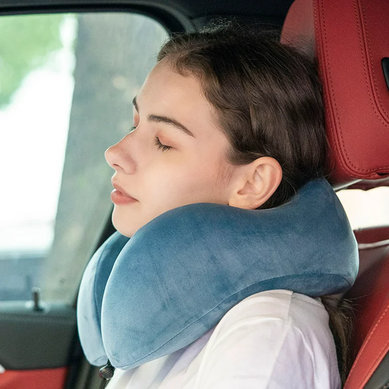 Travel Pillows: Neck Pillow For Traveling